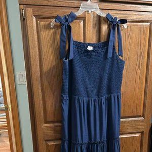 Lacey Chabert Women's Tiered Maxi Sundress Size 1X